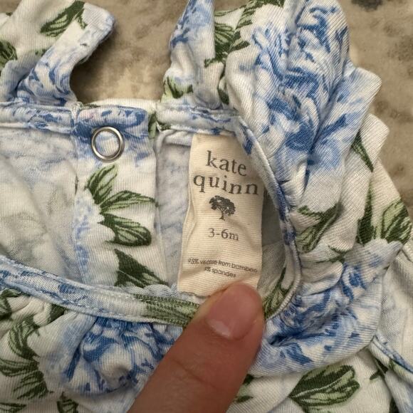 Kate Quinn Blue Floral Bodysuit - Size 3-6 months - Picture 4 of 4